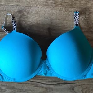Victoria's Secret Pink wear everywhere bra